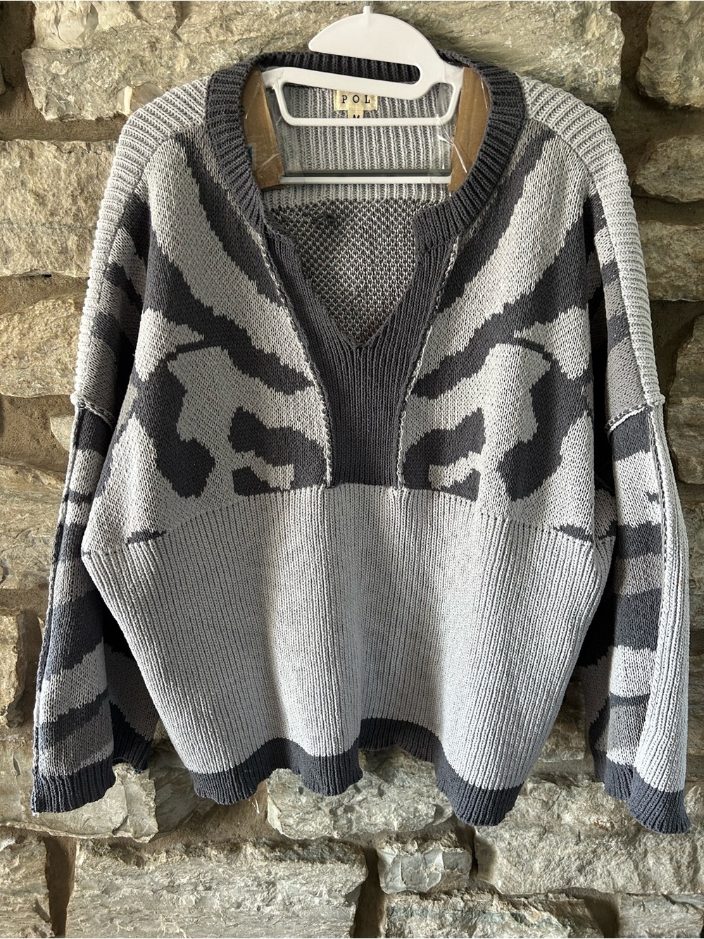 POL Gray and Charcoal Patterned V‑Neck Sweater